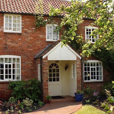 The Cottage Hotel Bradmore  Exterior photo