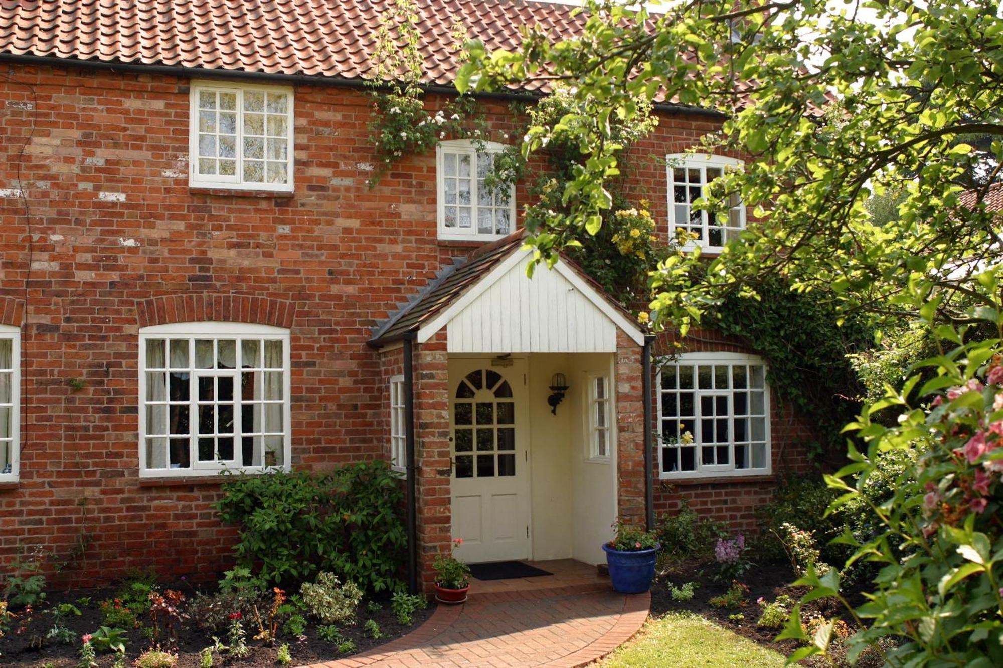 The Cottage Hotel Bradmore  Exterior photo