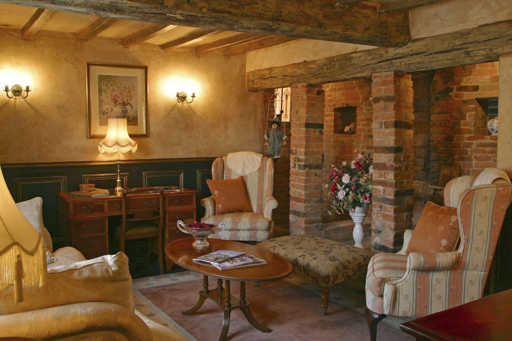 The Cottage Hotel Bradmore  Exterior photo
