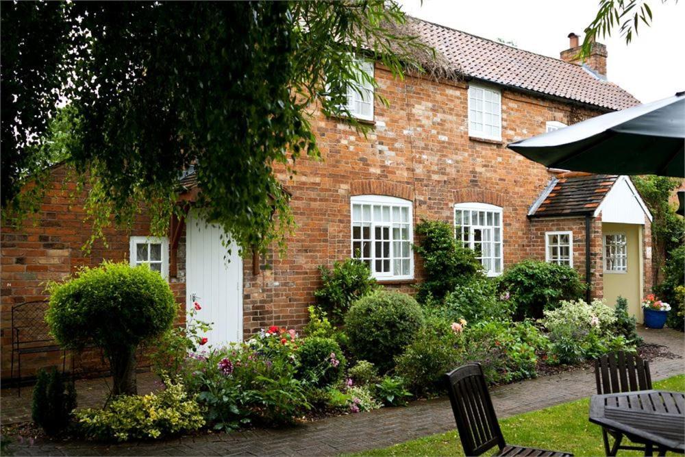 The Cottage Hotel Bradmore  Exterior photo