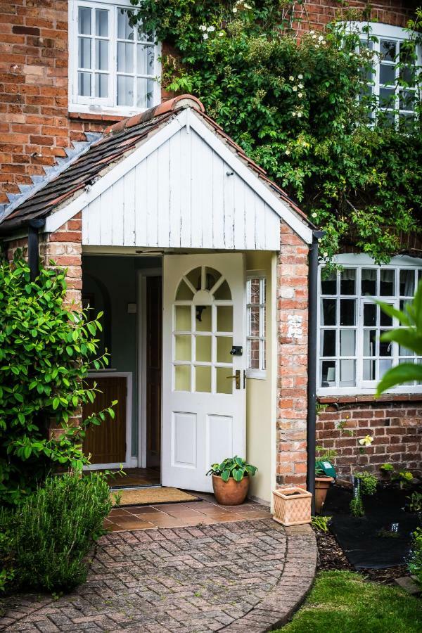 The Cottage Hotel Bradmore  Exterior photo