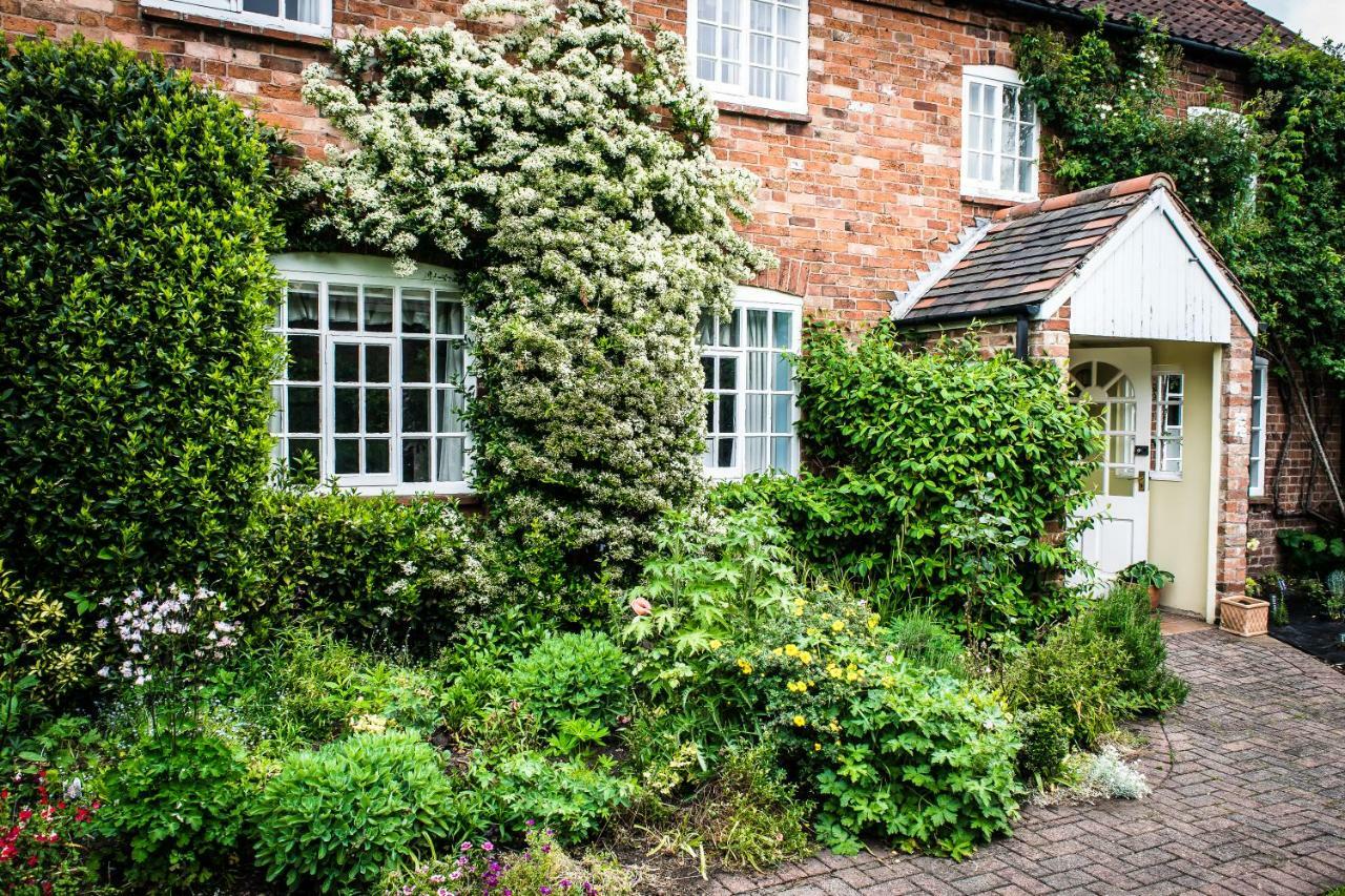 The Cottage Hotel Bradmore  Exterior photo